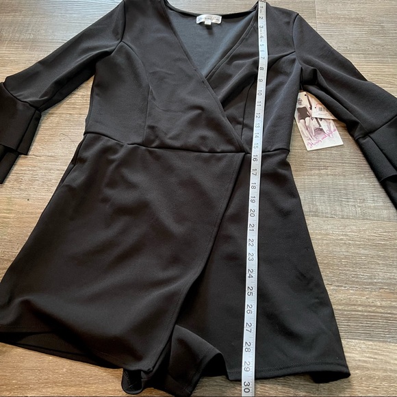 NWT Honey & Rosie romper Medium - Picture 4 of 9